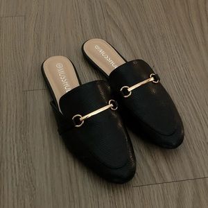 Size 8 Women’s Mule